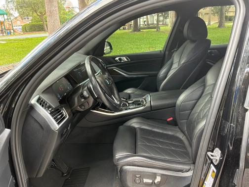 Black 2023 BMW X5 PHEV xDrive45e