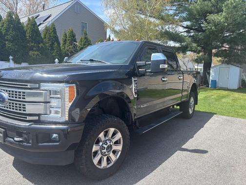 Black 2017 Ford F-350 XL