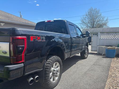 Black 2017 Ford F-350 XL