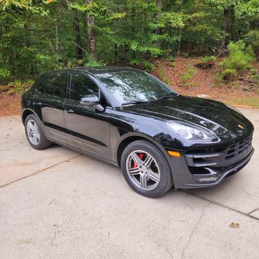 2018 Porsche Macan Turbo