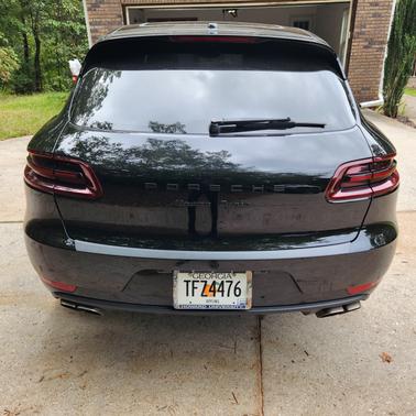 2018 Porsche Macan Turbo