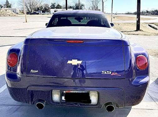 2004 Chevrolet SSR Base