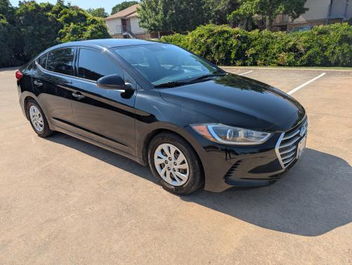 2018 Hyundai ELANTRA SE