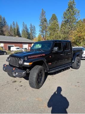 Black 2023 Jeep Gladiator Mojave