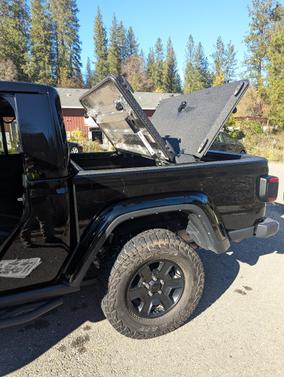 Black 2023 Jeep Gladiator Mojave