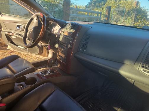 Photo 1 of 2 of 2006 Cadillac CTS Base
