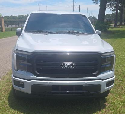 White 2025 Ford F-150 Lariat