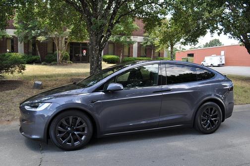 2022 Tesla Model X Long Range