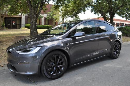 2022 Tesla Model X Long Range