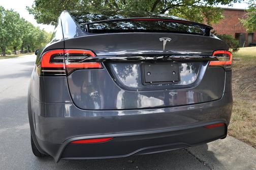 2022 Tesla Model X Long Range