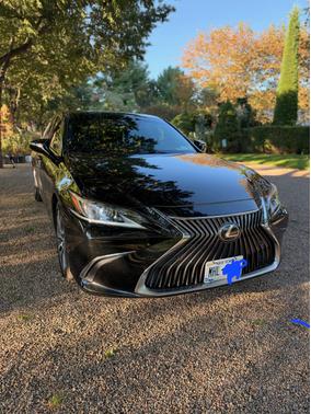 Black 2019 Lexus ES 350 Base