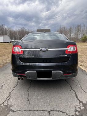 2011 Ford Taurus Limited