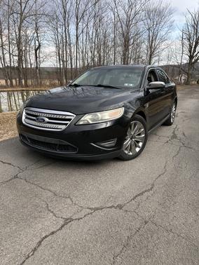 2011 Ford Taurus Limited
