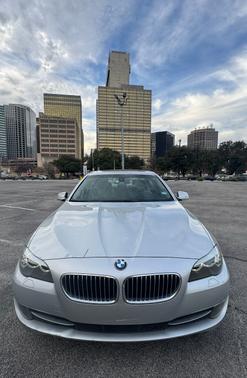 2011 BMW 528 i