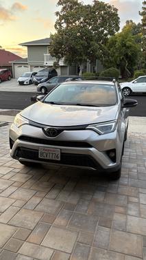 2018 Toyota RAV4 SE