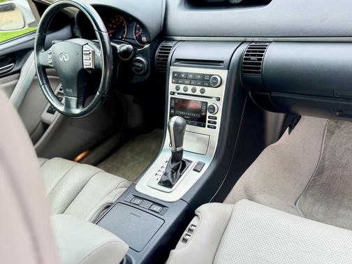 2005 INFINITI G35 Base