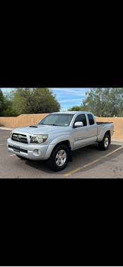 Silver 2009 Toyota Tacoma PreRunner Access Cab