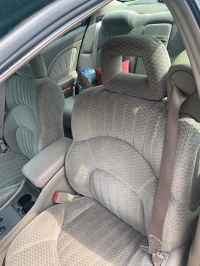 2000 Pontiac Bonneville SE