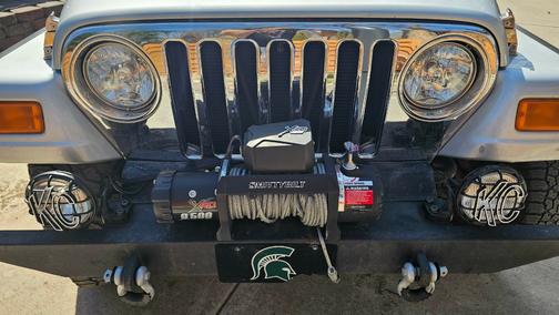 Silver 2005 Jeep Wrangler Unlimited