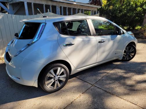 2013 Nissan Leaf SL