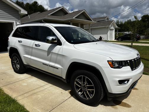 White 2019 Jeep Grand Cherokee Limited