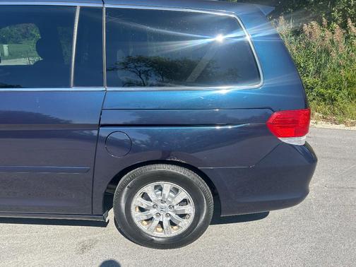 Blue 2010 Honda Odyssey EX-L
