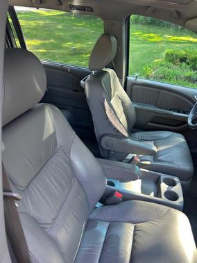 Blue 2010 Honda Odyssey EX-L