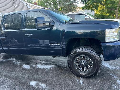 Blue 2007 Chevrolet Silverado 2500 LTZ H/D Crew Cab