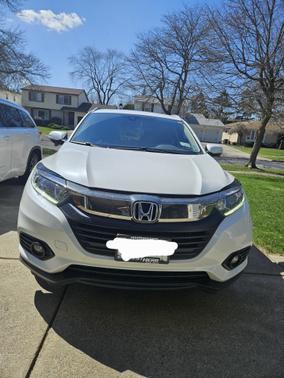 White 2022 Honda HR-V EX
