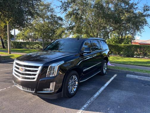 2017 Cadillac Escalade Base