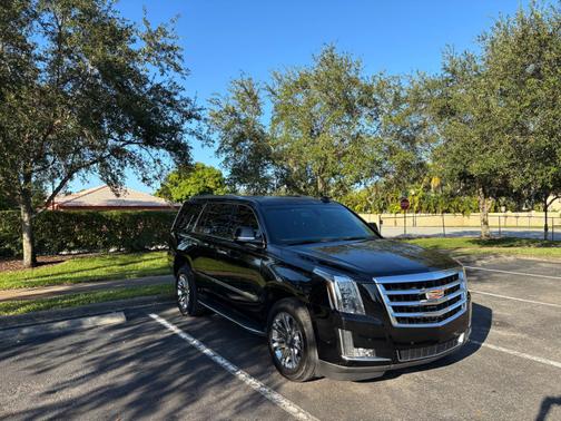 2017 Cadillac Escalade Base