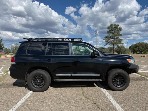 Black 2017 Toyota Land Cruiser Base