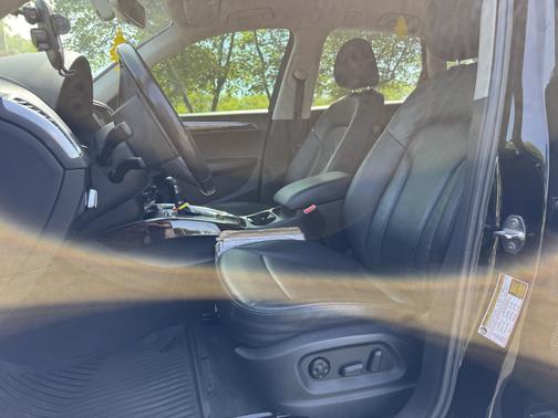 2012 Audi Q5 2.0T Premium