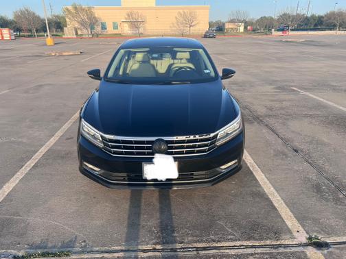 2016 Volkswagen Passat 1.8T SE