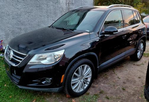 2010 Volkswagen Tiguan Wolfsburg Edition