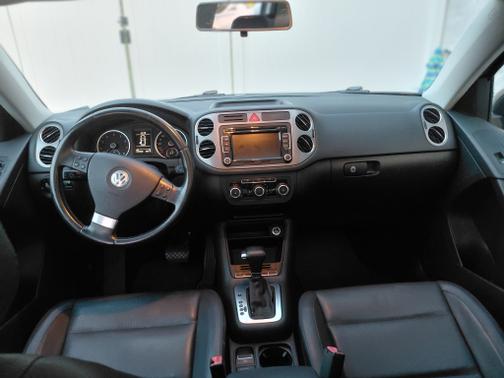 2010 Volkswagen Tiguan Wolfsburg Edition