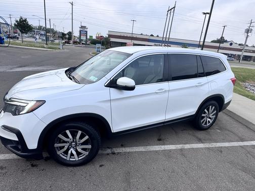 White 2020 Honda Pilot EX