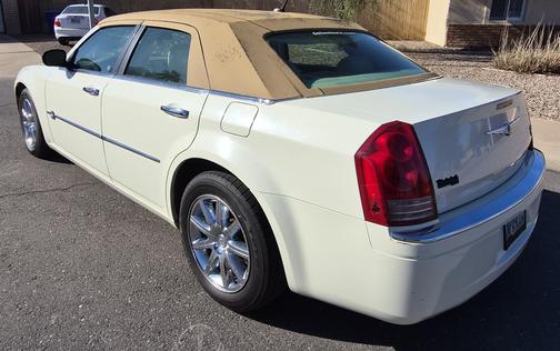 White 2008 Chrysler 300C Hemi