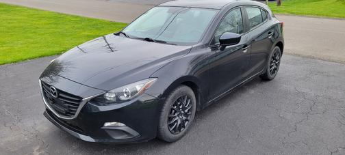 Black 2016 Mazda Mazda3 i Sport