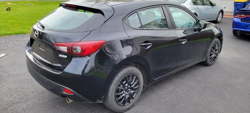 Black 2016 Mazda Mazda3 i Sport