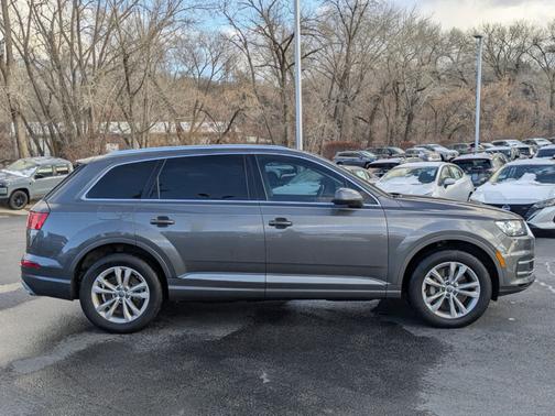 Gray 2019 Audi Q7 55 Premium Plus