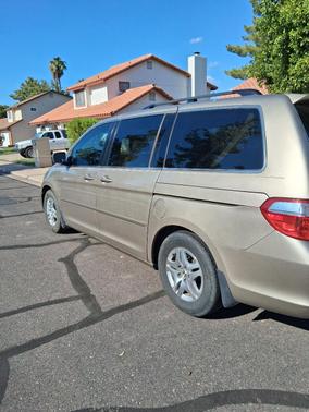 Beige 2006 Honda Odyssey EX-L