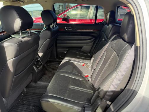 Silver 2018 Lincoln MKT Reserve