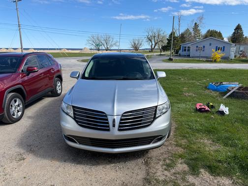 Silver 2018 Lincoln MKT Reserve