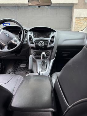 Gray 2014 Ford Focus Titanium