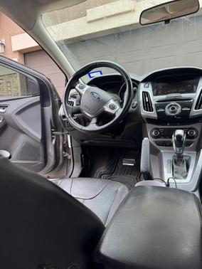 Gray 2014 Ford Focus Titanium
