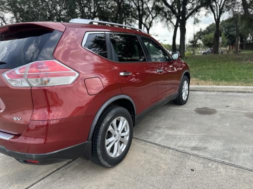 2016 Nissan Rogue SV