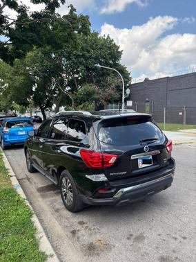 2018 Nissan Pathfinder SV