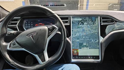 2016 Tesla Model S 90D