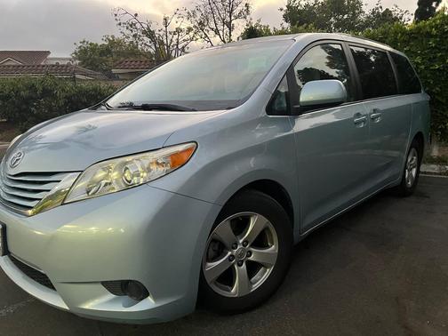 Blue 2015 Toyota Sienna LE